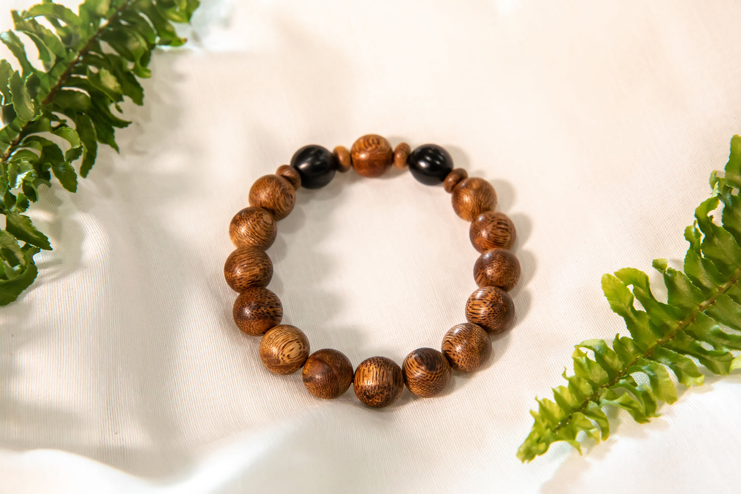 Agarwood Bracelet with Black Coral 12mm (BL6)