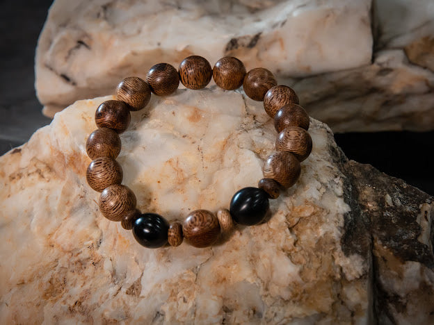 Agarwood Bracelet with Black Coral 12mm (BL6)