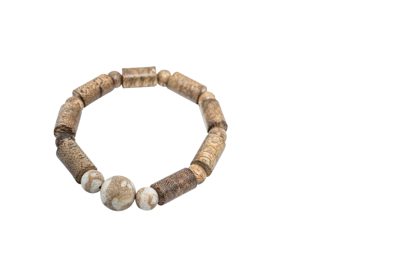 Agarwood Bracelet with White Coral (BL5)